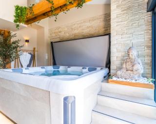 La Zen Room - Jacuzzi - Home cinema - Parking - Borne Electrique - 3