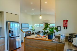 Spacious Modern Launceston Home with Views- Near CBD & Hospital - 3
