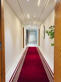 The Point Apartment Hotel - 6