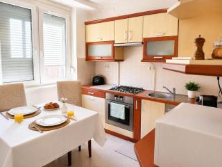 Cori Cozy Stay - 8