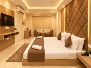 Hotel Bellwoods Suites Near IGI Delhi International Airport - 2