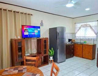 Casa del Pacífico en Puntarenas Centro con parqueo - 1