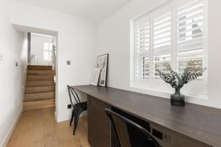 New! Charming 2BR with Parking in Brockley - 3