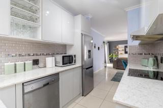 Blue Lily Haven Cape Town Self Catering Home - 5