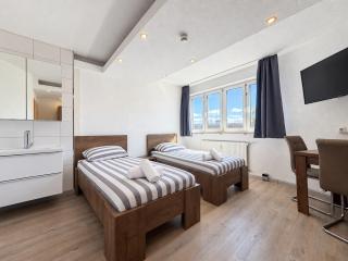 7 guests worker apartment in Ludwigshafen near BASF - 0