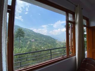 The Himalayan Kitchen Narkanda - Cafe & Rooms - 8
