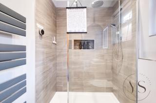 Studio Apartment with Free Parking & WiFi - 5