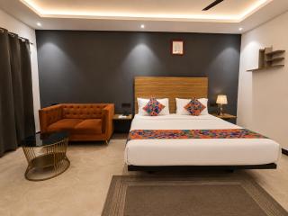 Hotel Golden Tulipz - 3