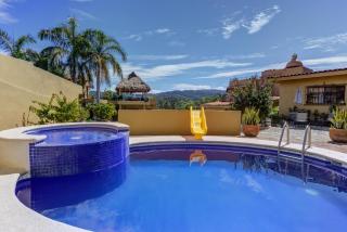 Villa Hoja - Pool & Jacuzz, Walk to Beach, 2 Master Suites - 6