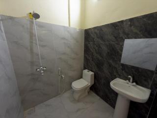 White Rose Guest House Near Aga Khan Hospital - 2