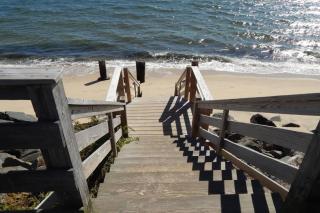 P-Town Beach Beauty on the Bay Water View! - 5