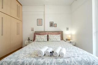 Anastasia's Stylish Apartment 5' from the center! - 5