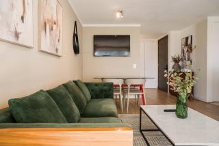 Las Condes Modern Apartment 2BR2BA Pool & Views - 2