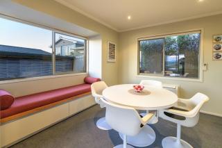 Sea Views and Sunsets in Nelson - Nelson - 5