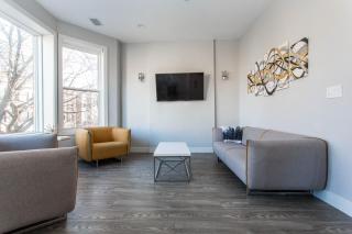 Double Play Wrigley - Prime Location Across from Wrigley Field & Transit - 2BR Apts - 5