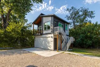 East Austin Tiny Home - 4 Mi to Dtwn! - 0