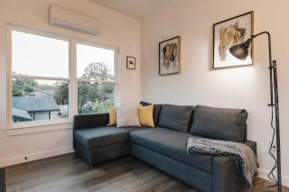 East Austin Tiny Home - 4 Mi to Dtwn! - 8