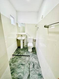 Island Breeze Villa - Deluxe Room - 1