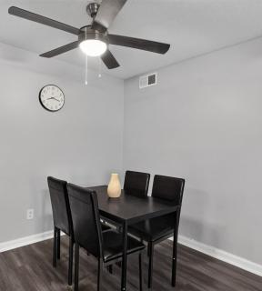 Modern Furnished Home Away from Home - 7