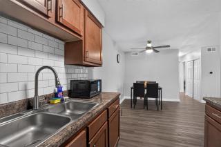 Modern Furnished Home Away from Home - 4
