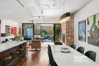 Luxe Coastal Oasis in Cottesloe | Walk to Beach - 8
