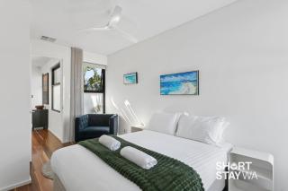 Luxe Coastal Oasis in Cottesloe | Walk to Beach - 4