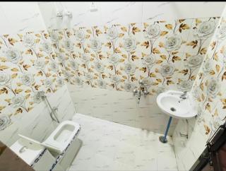 Hotel Golden Glitz - 4