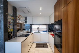 Twentyfirst Panoramic View House with Pool - 7