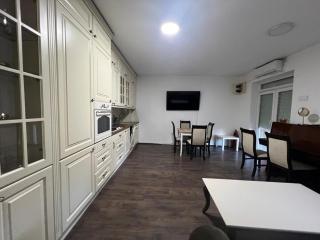 Modern Apartment with Free Parking - 1