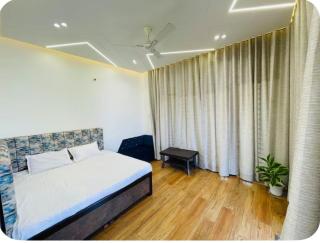 The Grove Villa - 3