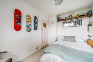 5 Bed House - Sleeps 15 - Pets - Garden - Parking - 7
