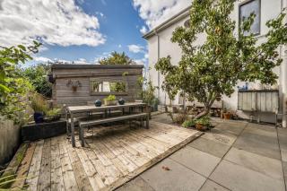 5 Bed House - Sleeps 15 - Pets - Garden - Parking - 5