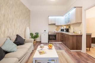 The White - 2BR apt, close to everything - 2