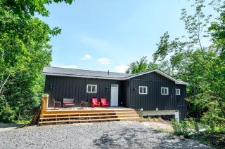 Lakefront Cottage, Sleeps 14, Games, Kayaks, BBQ - 2