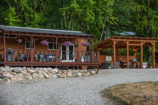 Boutique Tiny Home Retreat - Private Hot Tub & Gazebo - 0