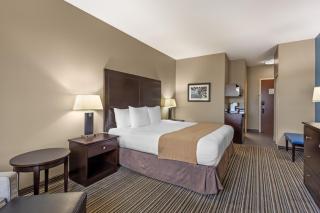 Best Western PLUS Fort Saskatchewan Inn & Suites - 4