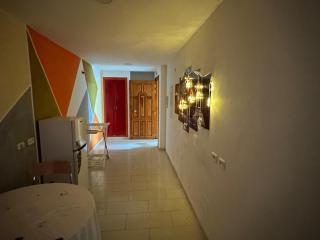 Modern City Center Apartment Near Tunis Station - 1