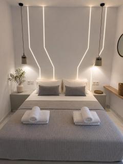 Fira Center Point Rooms - 0