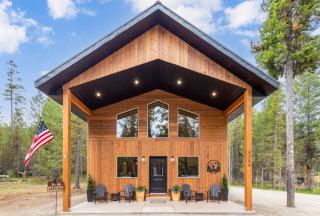 Sasquatch Hideaway-Hot Tub - 5