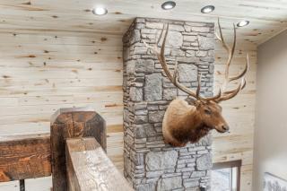 Sasquatch Hideaway-Hot Tub - 3