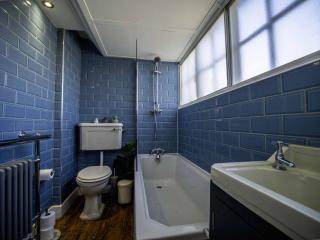 Broadstairs Viking Bay - 17th-Century Flint Cottage - 4 bedrooms - Garden - Historic Home in Heart of Town - 2