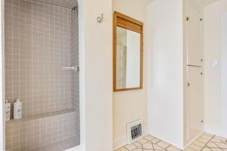 Charming Pet-Friendly Home in NE Portland - 3