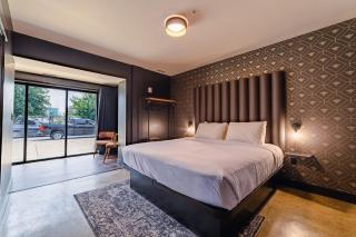 A12 The Crown Duo Suite - 6
