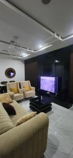 4 Bedroom and 2 living room with kitchen at VGC - 2