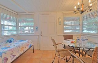 Pink Mango Cottage - 1