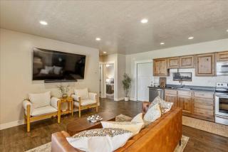 The Cedar Nest-Patio-2 Bedroom - 1