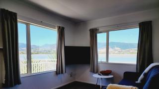 Nelson Beachside Retreat - a unique location - 2