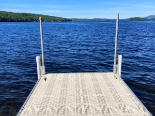 Rangeley Lakefront Cabin. Boat Dock. Close to Town - 9