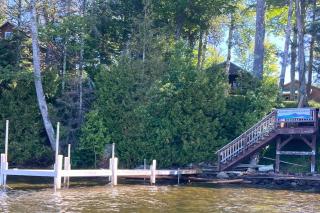 Rangeley Lakefront Cabin. Boat Dock. Close to Town - 6