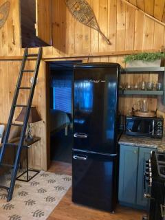 Rangeley Lakefront Cabin. Boat Dock. Close to Town - 1